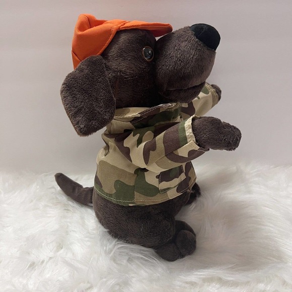 Hunting Labrador Retriever Sound & Light Sings & Dances Animated Plush WORKS - Picture 2 of 10